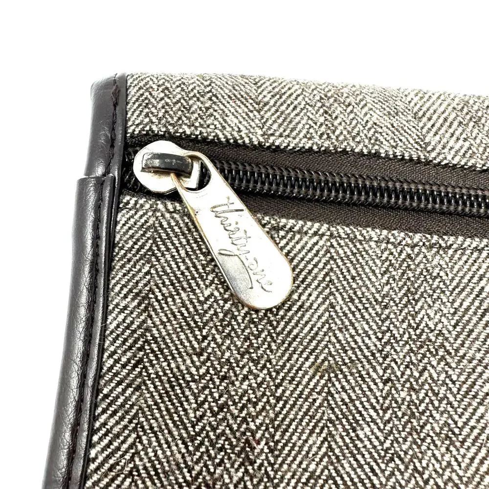 Thirty One Wallet Clutch Gray Black Bag Compact Travel Wrist Strap Snap‎ Zipper
